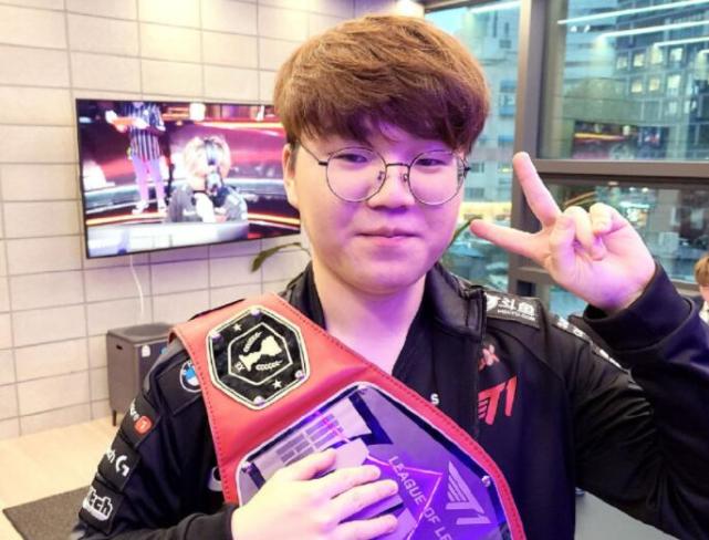 仍然是一个 仍然是一个