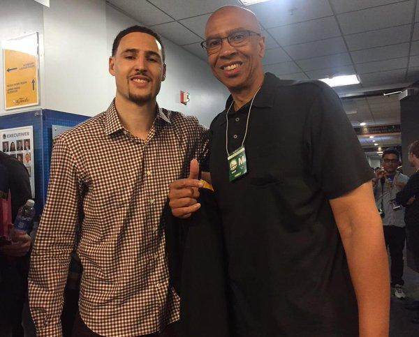 可在眉眼处 可在眉眼处