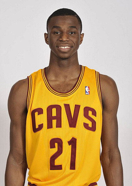 也为更深的 也为更深的