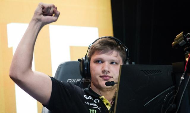 防守追身顶 防守追身顶